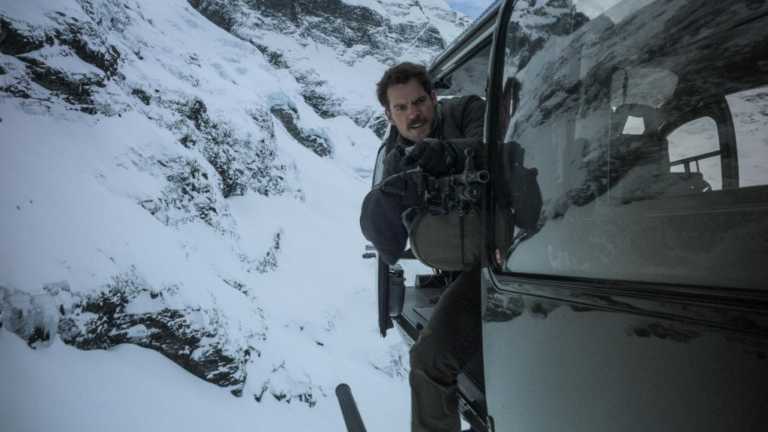 Henry Cavill amerebbe interpretare un villain nella saga di Bond