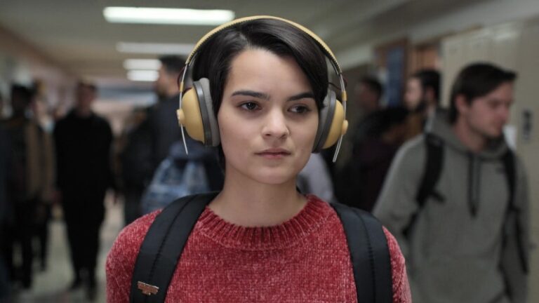 Brianna Hildebrand: 10 cose che non sai sull&rsquo;attrice