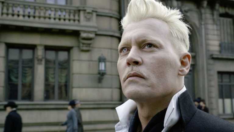 Animali Fantastici 3: più di 10 milioni a Johnny Depp per una sola scena Animali Fantastici 3: più di 10 milioni a Johnny Depp per una sola scena