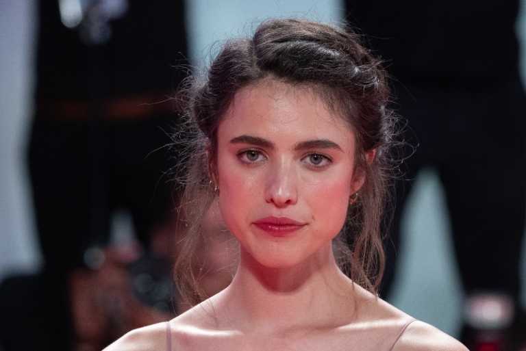 Margaret Qualley non sar&agrave; pi&ugrave; Amanda Knox nella serie Hulu