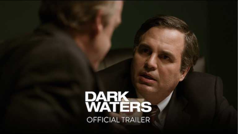Dark Waters: il trailer del film di Todd Haynes con Mark Ruffalo e Anne Hathaway Dark Waters: il trailer del film di Todd Haynes con Mark Ruffalo e Anne Hathaway