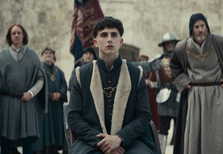 Il RE: trailer italiano del film Netflix con Timothée Chalamet Il RE: trailer italiano del film Netflix con Timothée Chalamet