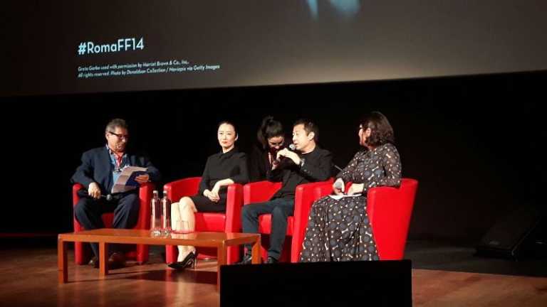 &ldquo;Il silenzio &egrave; una lingua universale&rdquo;, Jia Zhang-Ke e Zhao Tao per al pubblico #RomaFF14