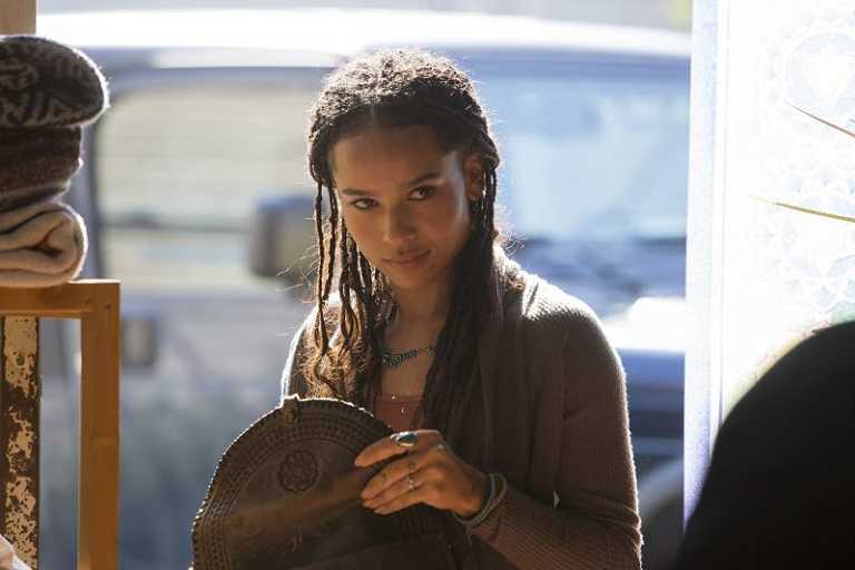 Zoe Kravitz condanna duramente “lo spettacolo” di Will Smith Zoe Kravitz condanna duramente “lo spettacolo” di Will Smith