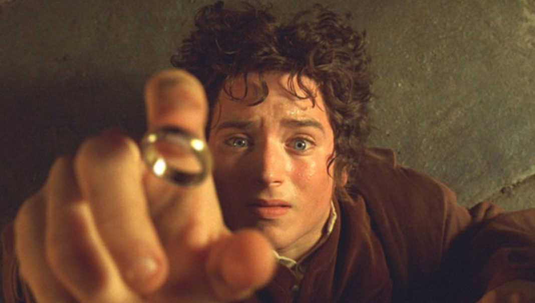 Elijah Wood - Frodo Baggins Elijah Wood - Frodo Baggins