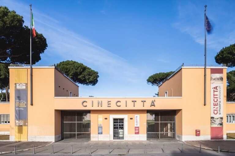 Cinecitt&agrave;: a fuoco il set di Firenze rinascimentale