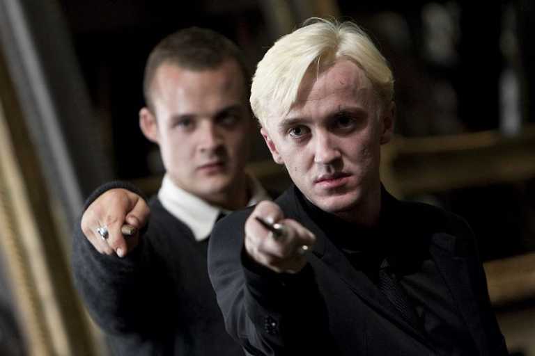 Harry Potter: Tom Felton scambi&ograve; Gary Oldman per uno del personale delle pulizie