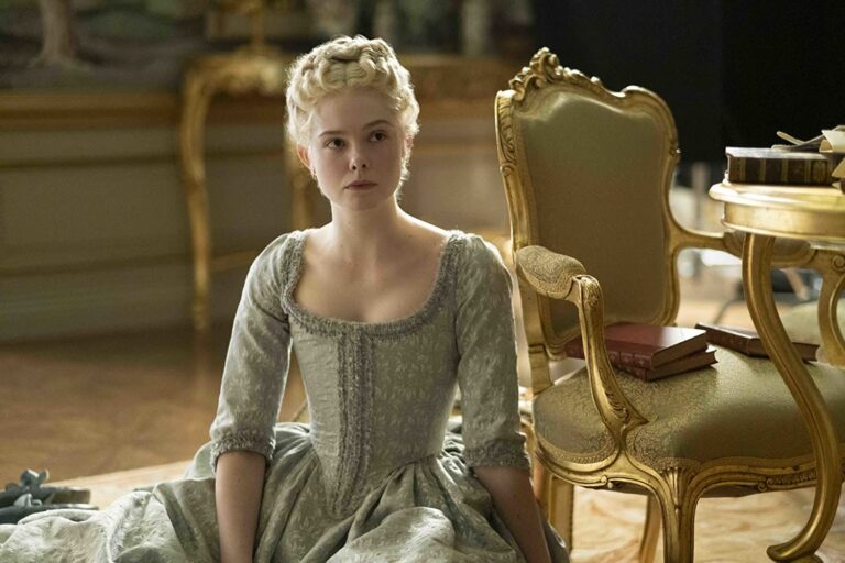 The Great: recensione della serie con Elle Fanning