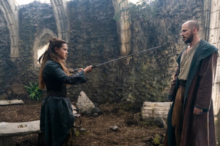 Cursed: recensione della serie Netflix con Katherine Langford