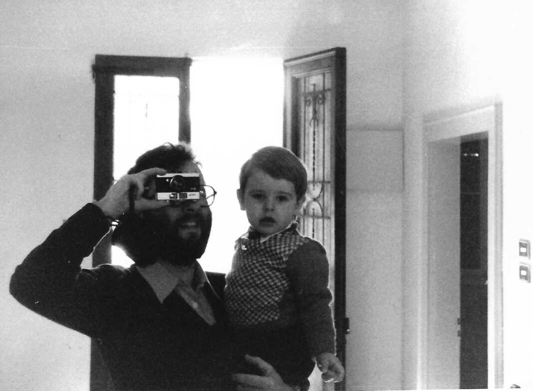 MOLECOLE - Andrea Segre e suo padre, marzo 1978 molecole