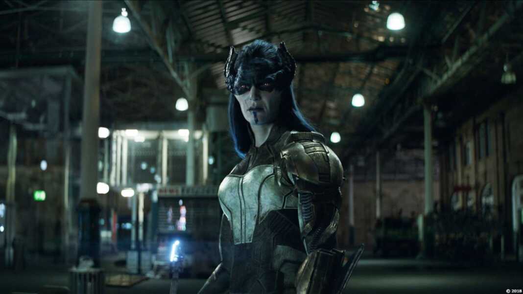 infinity-war-proxima-midnight-indossa-costume-pensato-thanos-v3-351047-1280x720