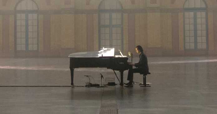 Idiot Prayer - Nick Cave alone at Alexandra Palace film 2020 Idiot Prayer - Nick Cave alone at Alexandra Palace