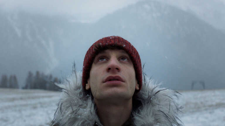 Paradise &ndash; Una nuova vita, recensione del film di Davide Del Degan