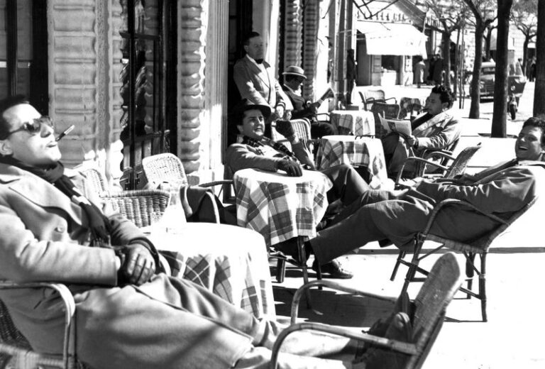 I vitelloni: trama, cast e curiosit&agrave; del film di Federico Fellini