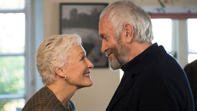 The Wife &ndash; Vivere nell&rsquo;ombra: trama, cast e le differenze tra il libro e il film