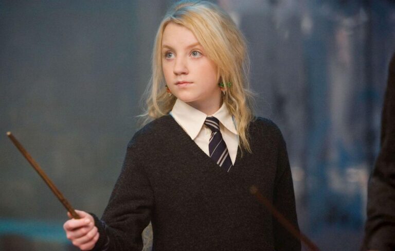Evanna Lynch, chi &egrave;? Curiosit&agrave; sull&rsquo;attrice della saga di Harry Potter