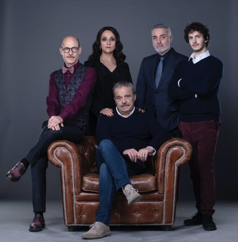 I Cassamortari: trailer del film di Claudio Amendola con Piero Pelù I Cassamortari: trailer del film di Claudio Amendola con Piero Pelù