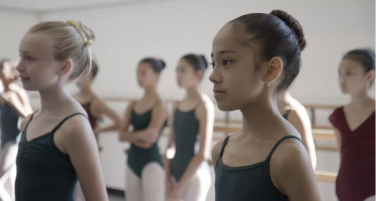 On Pointe &ndash; Sogni in ballo: la recensione della docu-serie Disney+