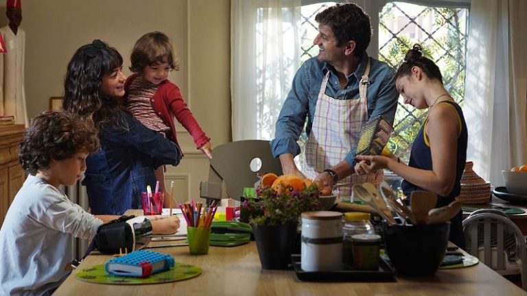 10 giorni senza mamma: trama, cast e sequel del film con Fabio De Luigi