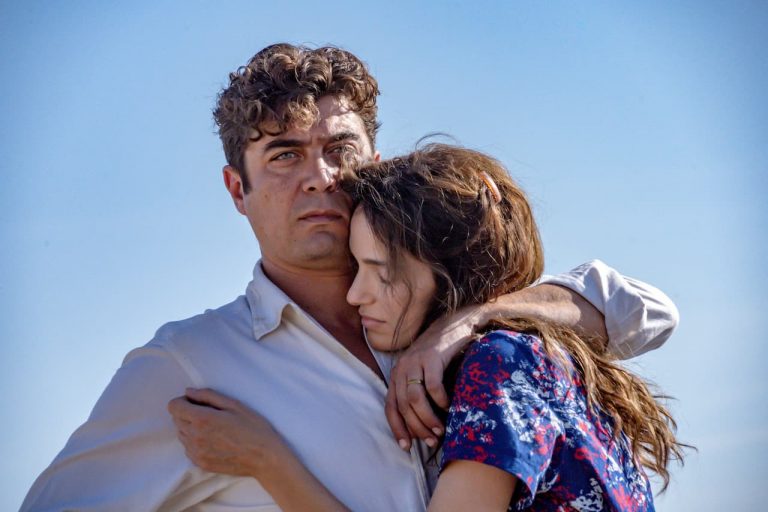 L’Ultimo Paradiso: trailer del film di Rocco Ricciardulli con Riccardo Scamarcio L’Ultimo Paradiso: trailer del film di Rocco Ricciardulli con Riccardo Scamarcio