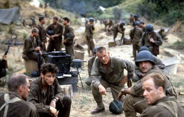 La sottile linea rossa: trama, cast e curiosit&agrave; sul film di Terrence Malick