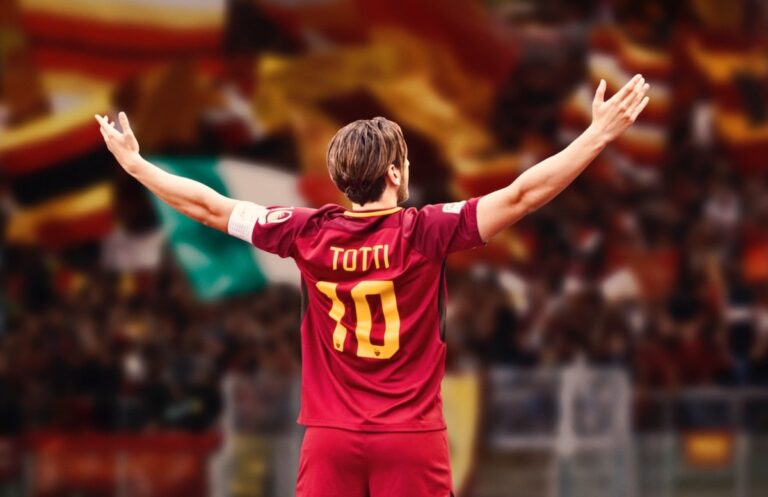 Speravo de mor&igrave; prima: recensione della serie su Francesco Totti