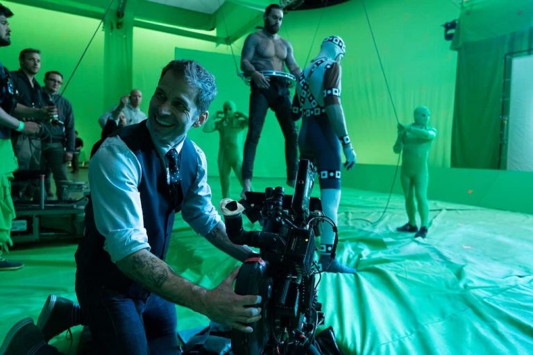 Zack Snyder definisce la Warner Bros. &ldquo;aggressivamente anti-Snyder&rdquo;