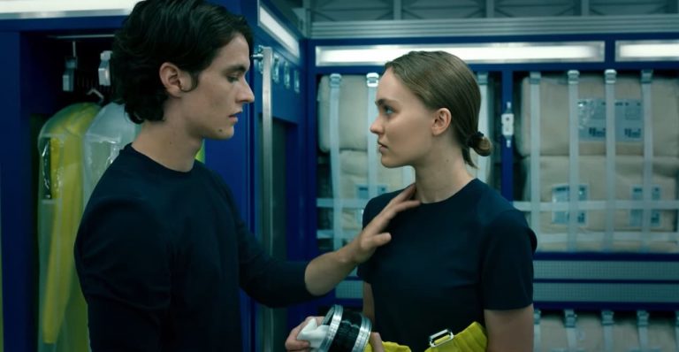 Voyagers: trailer italiano dello Sci-fi con Colin Farrelll Voyagers: trailer italiano dello Sci-fi con Colin Farrelll