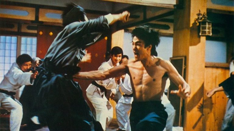 Dalla Cina con furore: trama, cast e curiosit&agrave; sul film con Bruce Lee