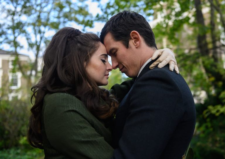 L’ultima lettera d’amore: trailer del film Netflix con Felicity Jones e Shailene Woodley L’ultima lettera d’amore: trailer del film Netflix con Felicity Jones e Shailene Woodley