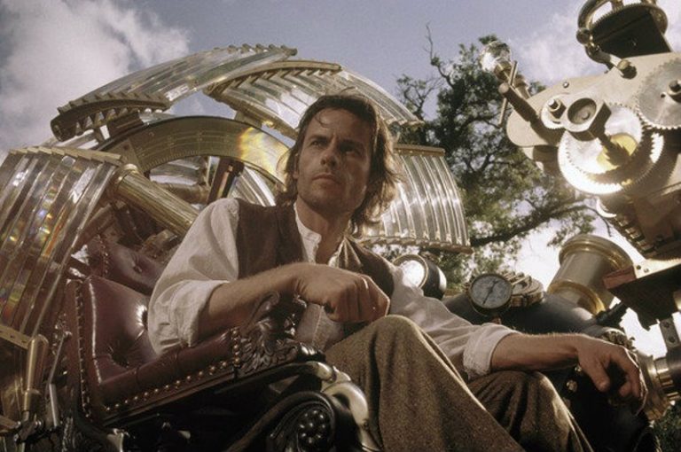 The Time Machine: libro, trama e cast del film con Guy Pearce