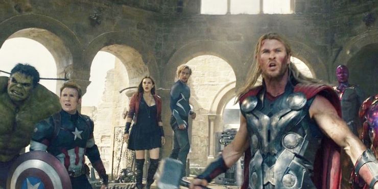 MCU: le 10 peggiori cose che hanno fatto gli Avengers MCU: le 10 peggiori cose che hanno fatto gli Avengers