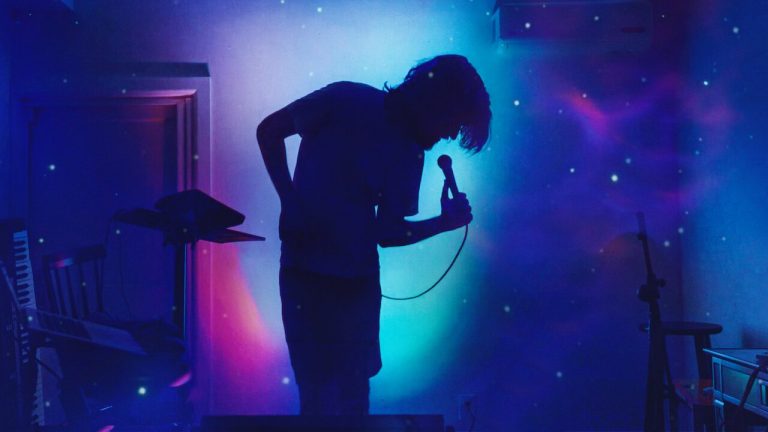 Bo Burnham: Inside, recensione dello speciale Netflix Bo Burnham: Inside, recensione dello speciale Netflix