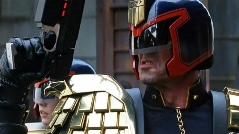 Dredd &ndash; La legge sono io: trama e cast del film con Sylvester Stallone