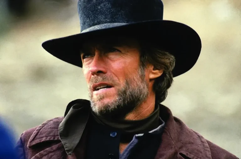 Il cavaliere pallido: dal cast al finale, tutte le curiosit&agrave; sul film di Clint Eastwood