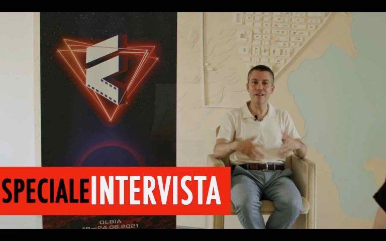 Saverio Raimondo: intervista al doppitatore di Luca Saverio Raimondo: intervista al doppitatore di Luca