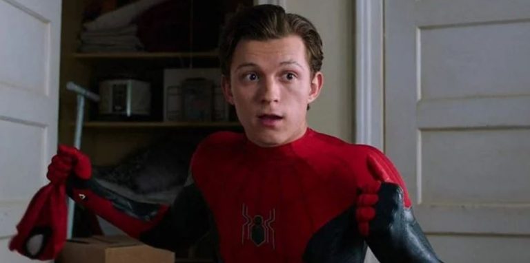Andrew Garfield pensa che Tom Holland sia lo Spider-Man perfetto Andrew Garfield pensa che Tom Holland sia lo Spider-Man perfetto