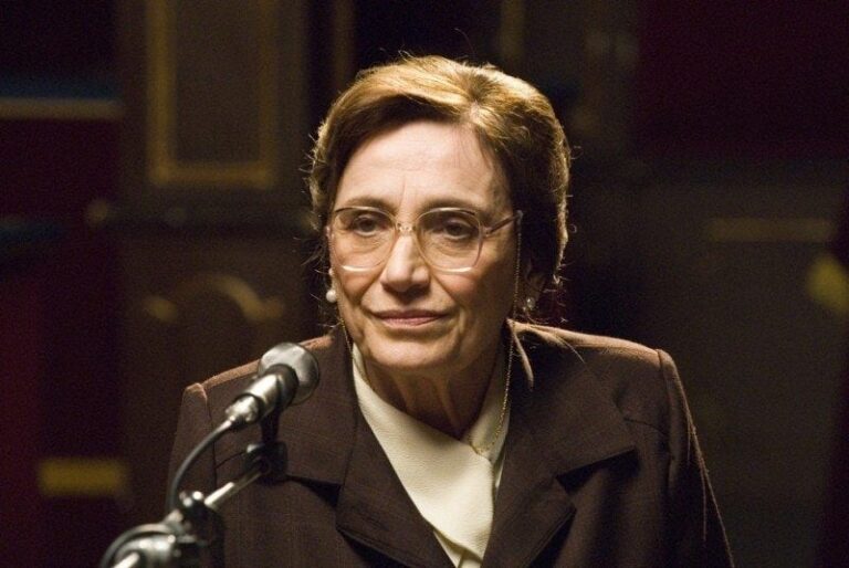 &Egrave; morta Piera degli Esposti