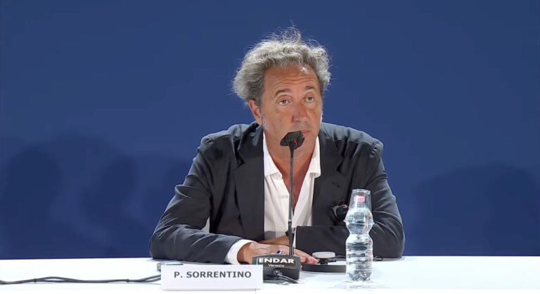 Venezia 78: Paolo Sorrentino presenta &Egrave; stata la mano di Dio