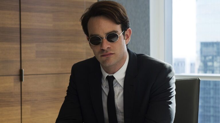Charlie Cox ha confessato solo a una persona che sarebbe apparso in No Way Home, ecco chi
