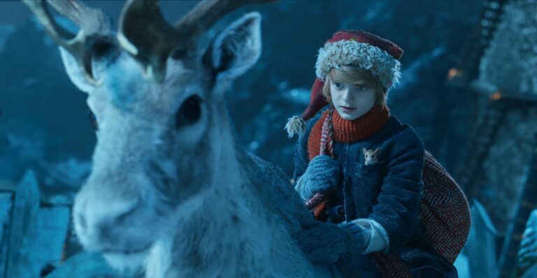Un bambino chiamato Natale, recensione del film con Maggie Smith