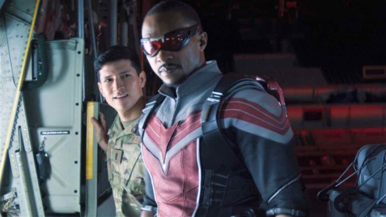 Falcon: il nuovo interprete non vede l&rsquo;ora di scoprire dove andr&agrave; il suo personaggio