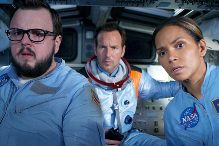 Moonfall: recensione del film sci-fi con Halle Berry