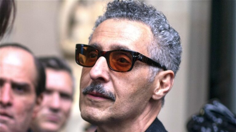 The Batman: John Turturro non sapeva che Pinguino fosse Colin Farrell