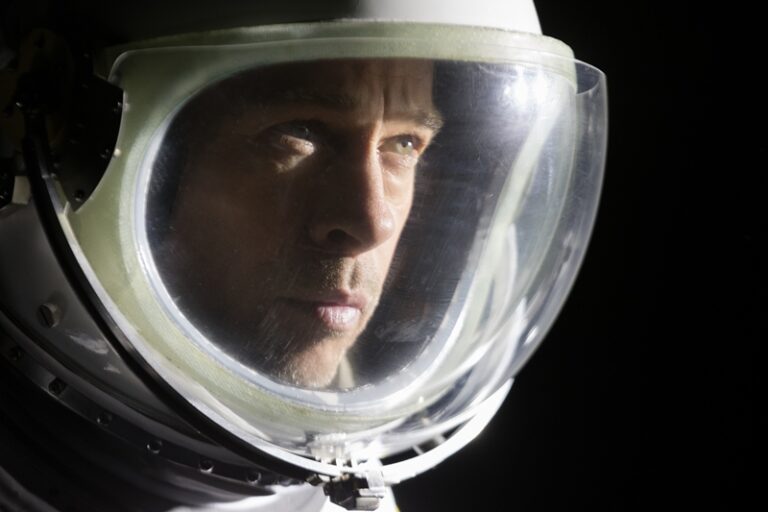 Ad Astra: trama, cast e finale del film con Brad Pitt