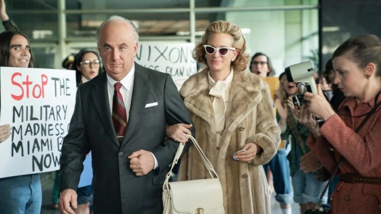 Gaslit: recensione della serie STARZPLAY con Julia Roberts Gaslit: recensione della serie STARZPLAY con Julia Roberts