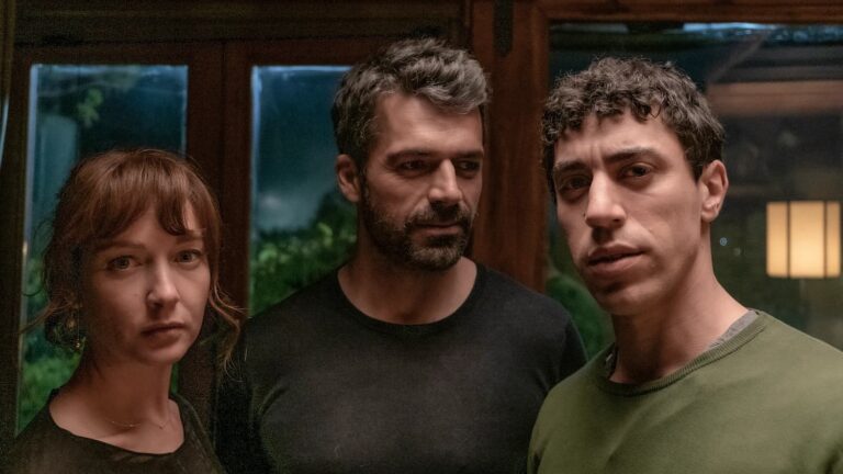 Le fate ignoranti: recensione della serie di Ferzan Ozpetek