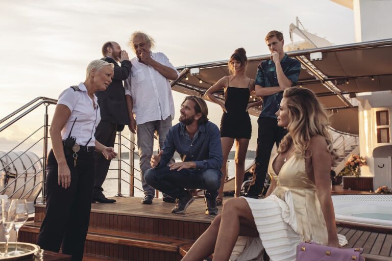 Triangle of Sadness di Ruben &Ouml;stlund incanta Cannes