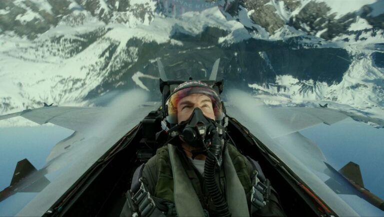 Top Gun: Maverick, ecco l&rsquo;unico attore che non ha vomitato sugli aerei (Tom Cruise a parte)