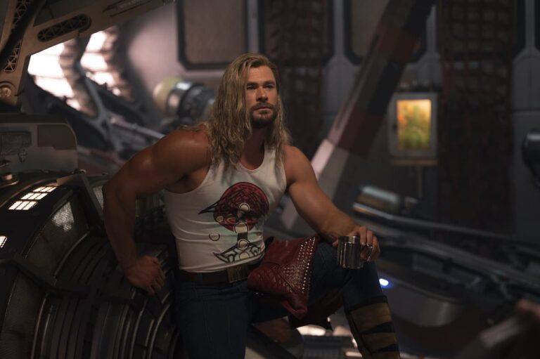 Chris Hemsworth rivela per quanto tempo interpreter&agrave; Thor nel MCU